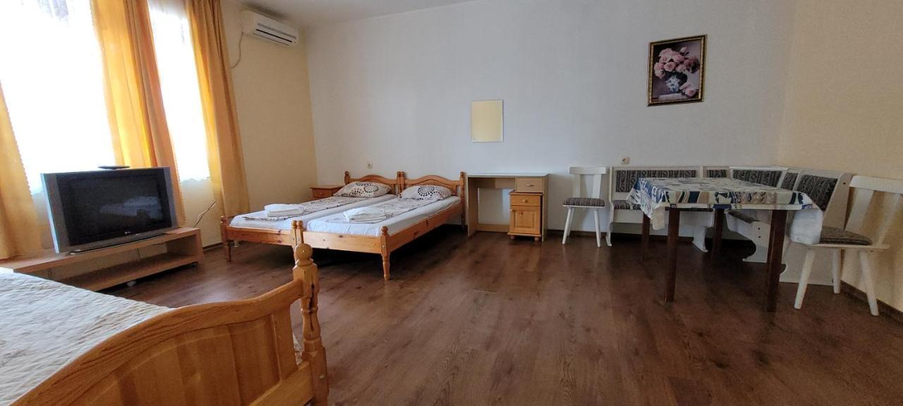 Family Hotel Ocean Tsarevo Eksteriør billede